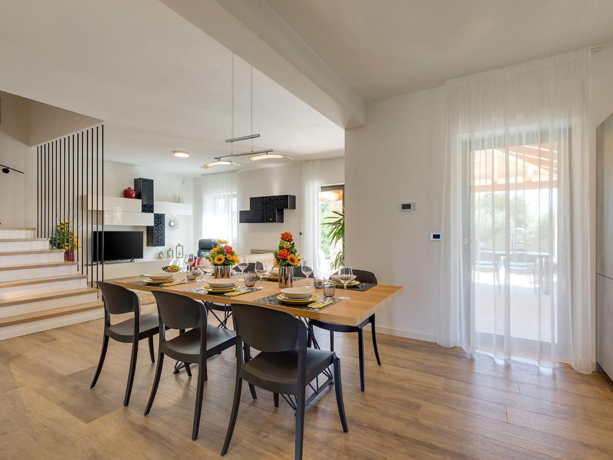 Villa Flora Vabriga Tar-Vabriga エクステリア 写真